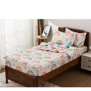 Rainbow Patterned Bedding Set